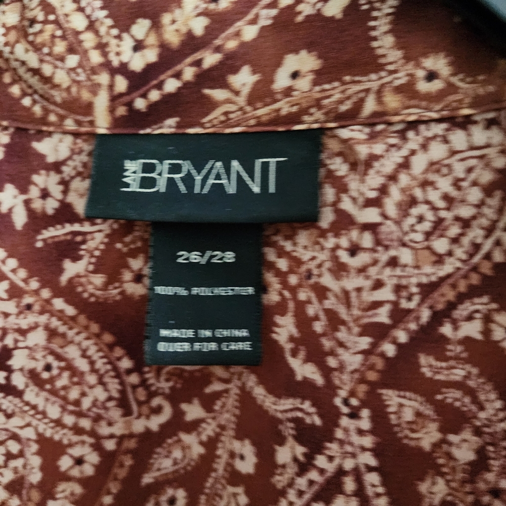 Plus Size Top - Picture 2 of 2